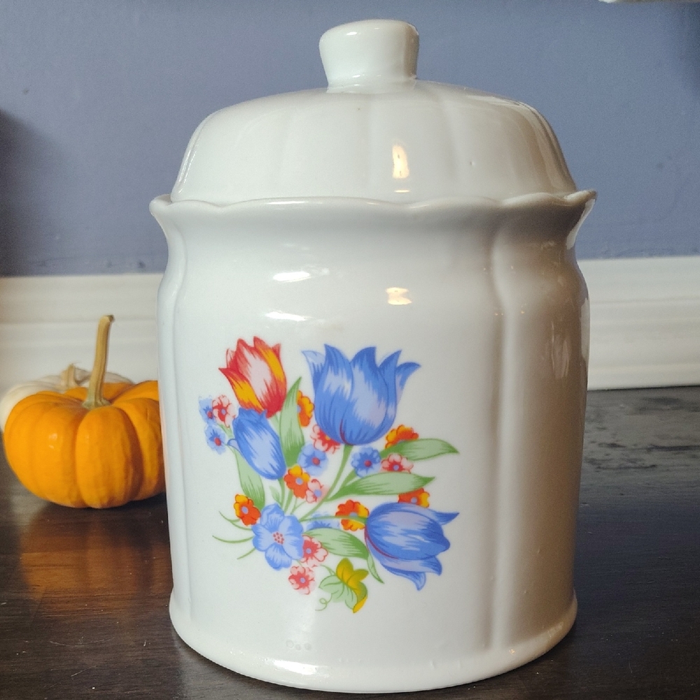 Corelle White Floral Food Storage Jar